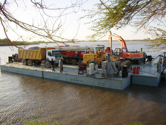 Ferry Engineering Vehicles Floating Pontoon Bridge Anti Corrosion Coatings